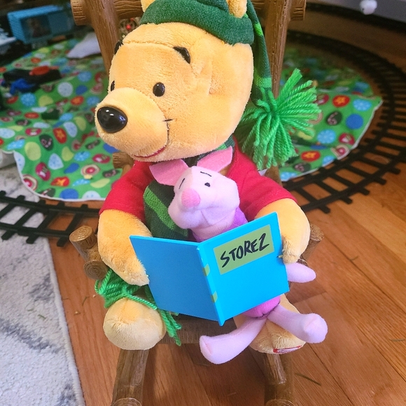 Disney Winnie the Pooh Animated Plush - Picture 4 of 7